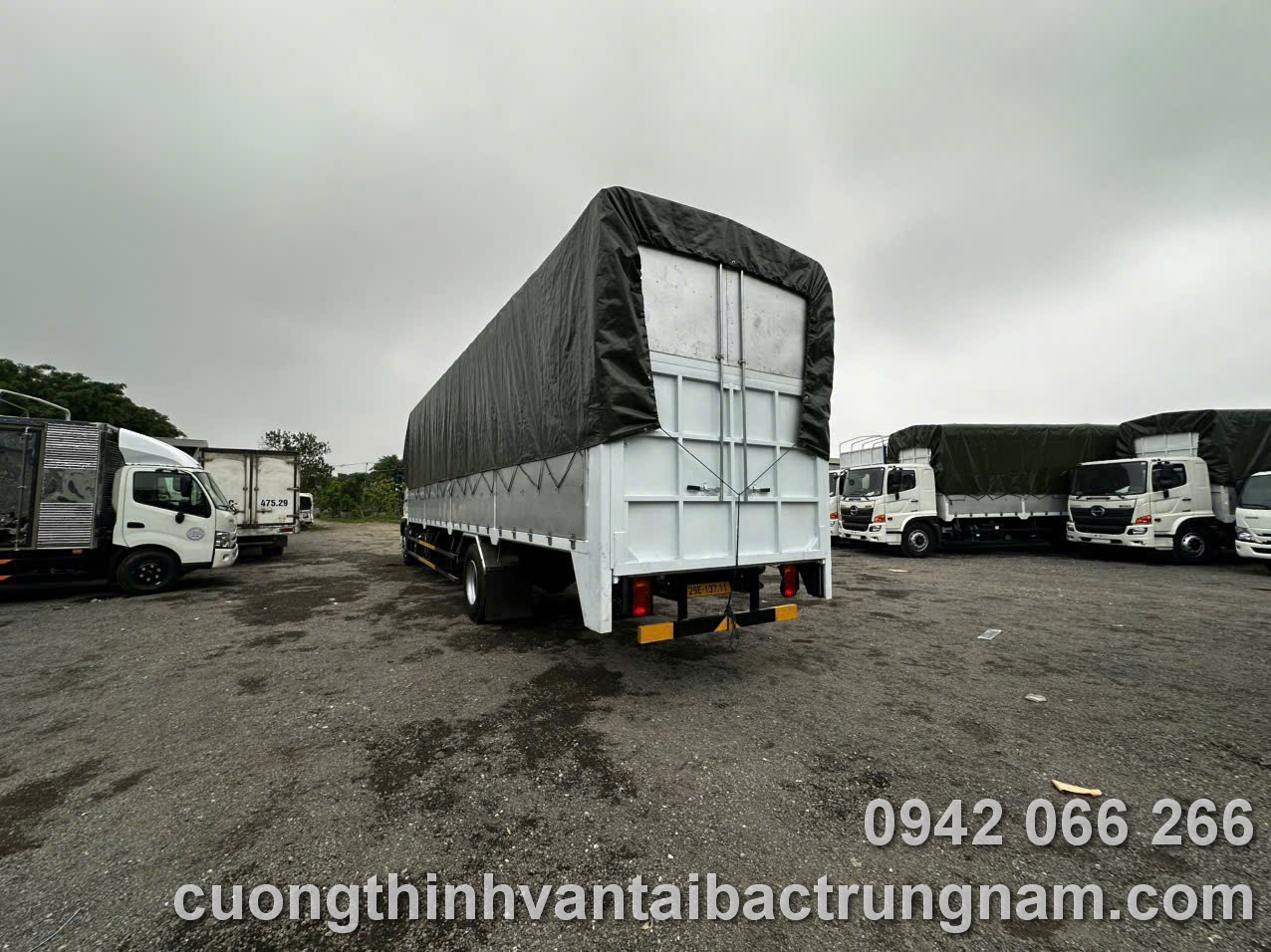 Đội xe vận chuyển