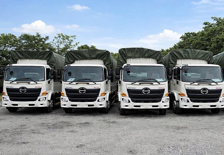 Đội xe vận chuyển